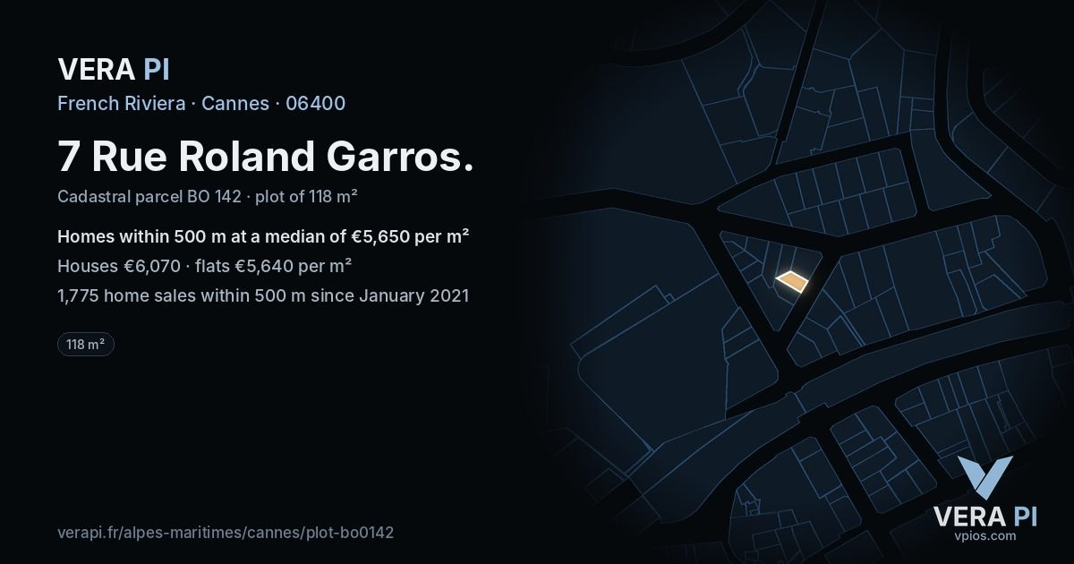 7 Rue Roland Garros, Cannes at night – the plot lit, the parcels around coloured by the prices near them