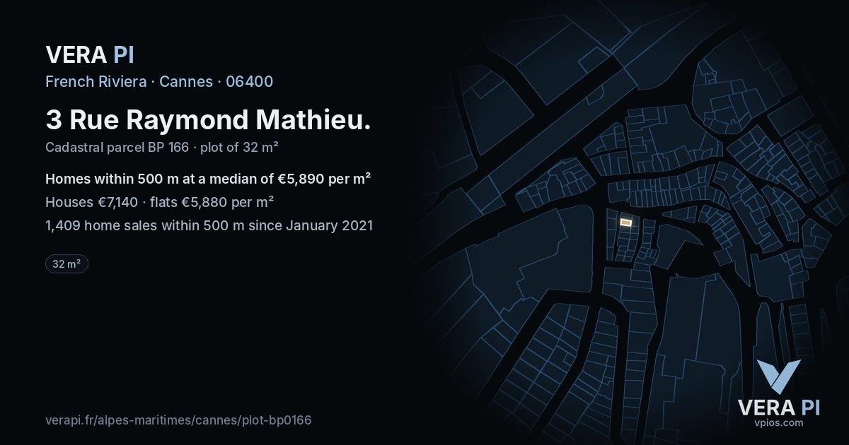 3 Rue Raymond Mathieu, Cannes at night – the plot lit, the parcels around coloured by the prices near them