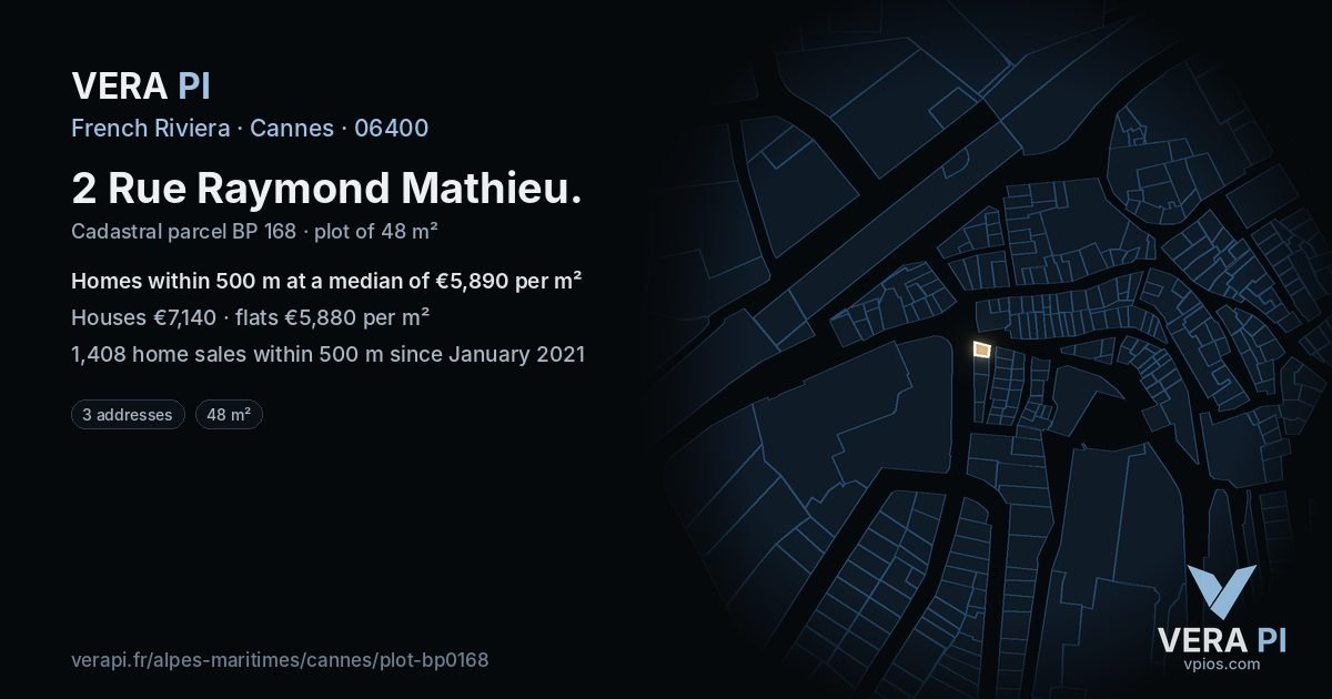 2 Rue Raymond Mathieu, Cannes at night – the plot lit, the parcels around coloured by the prices near them