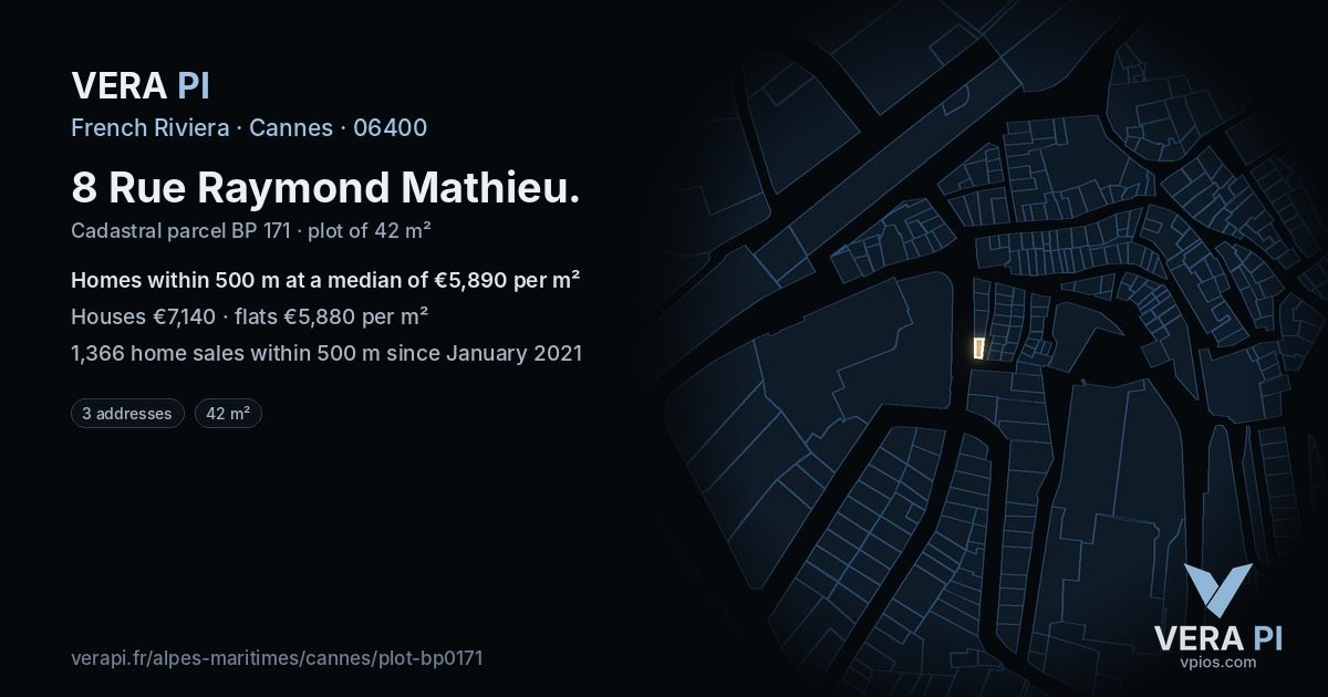 8 Rue Raymond Mathieu, Cannes at night – the plot lit, the parcels around coloured by the prices near them