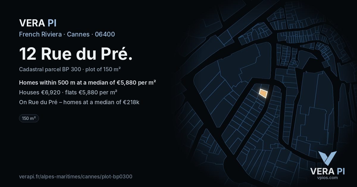 12 Rue du Pré, Cannes at night – the plot lit, the parcels around coloured by the prices near them