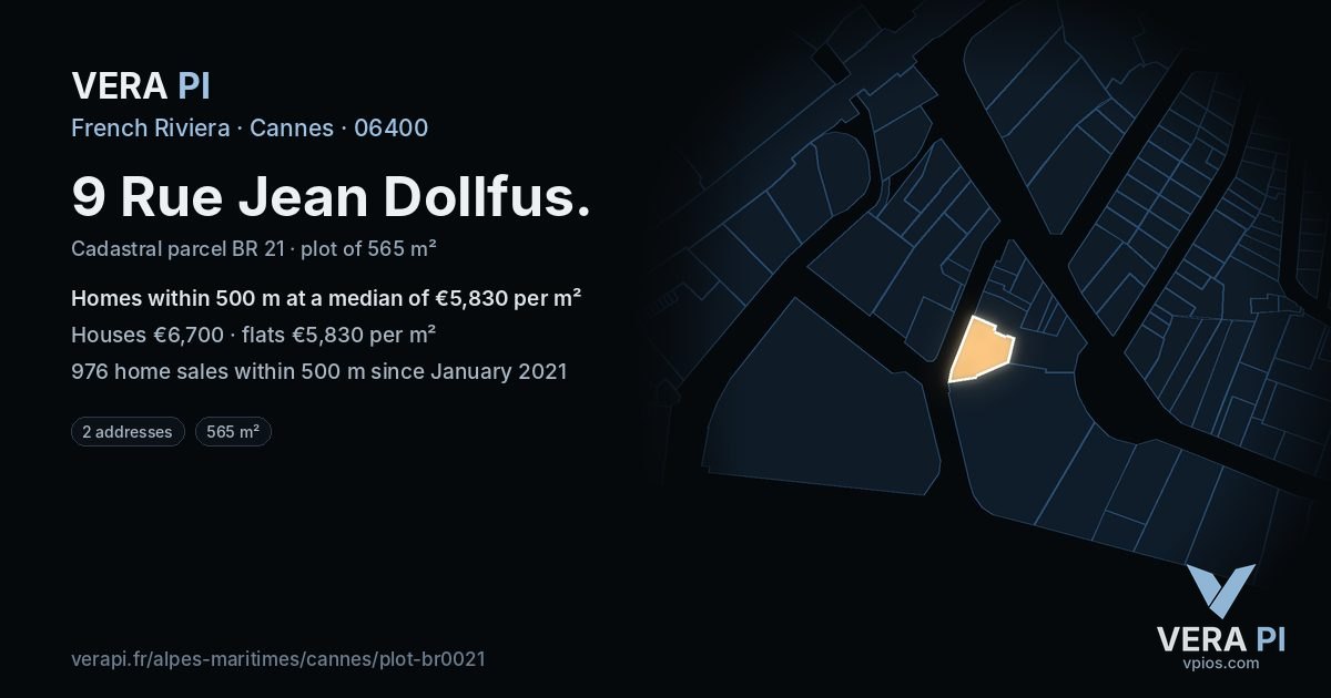 9 Rue Jean Dollfus, Cannes at night – the plot lit, the parcels around coloured by the prices near them