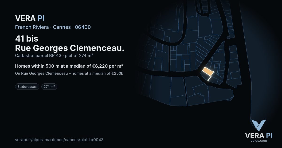 41 bis Rue Georges Clemenceau, Cannes at night – the plot lit, the parcels around coloured by the prices near them