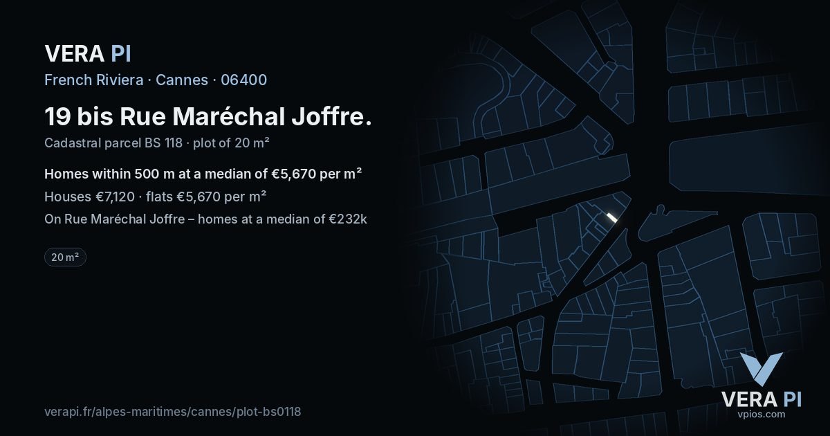 19 bis Rue Maréchal Joffre, Cannes at night – the plot lit, the parcels around coloured by the prices near them