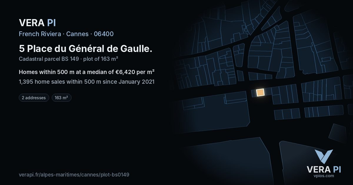 5 Place du Général de Gaulle, Cannes at night – the plot lit, the parcels around coloured by the prices near them