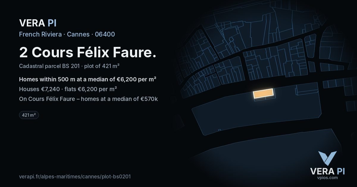2 Cours Félix Faure, Cannes at night – the plot lit, the parcels around coloured by the prices near them
