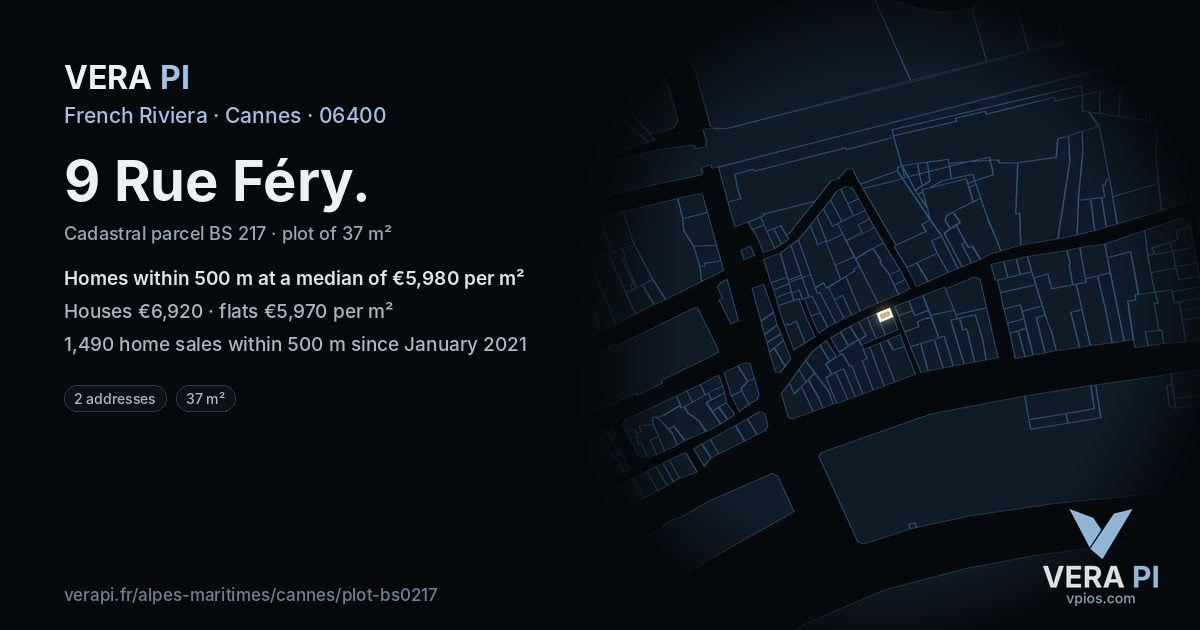 9 Rue Féry, Cannes at night – the plot lit, the parcels around coloured by the prices near them