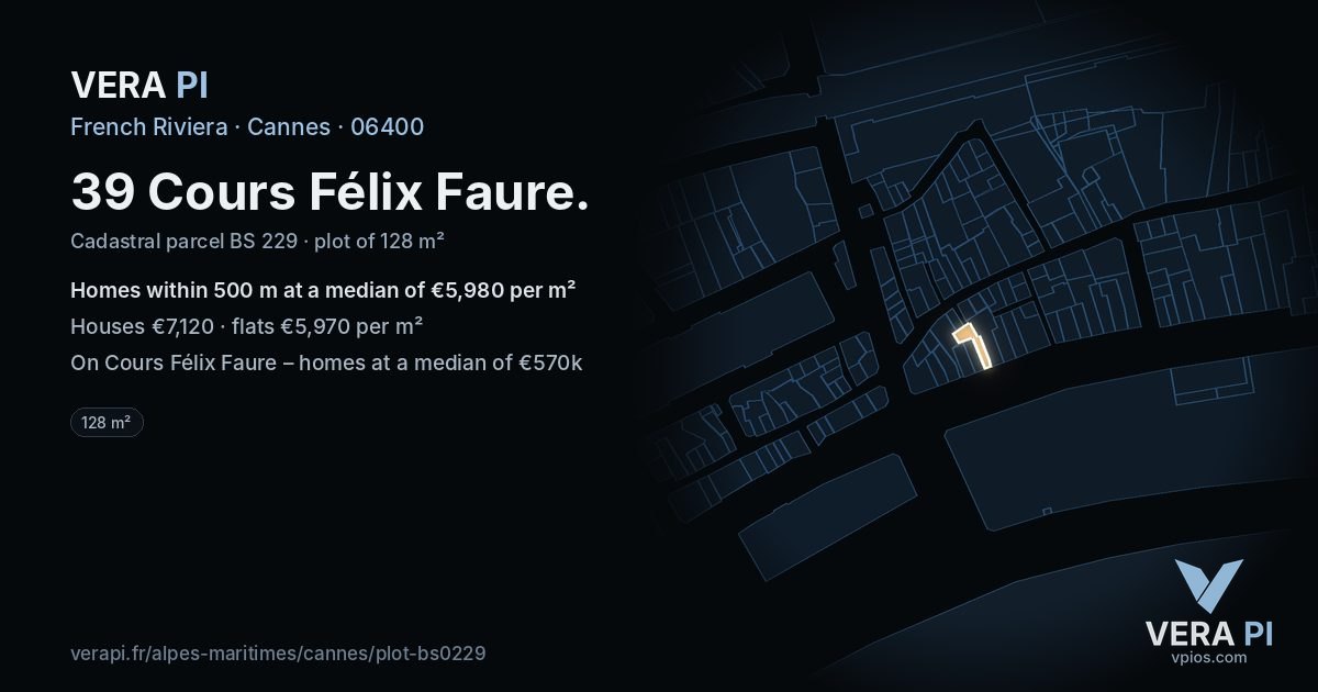 39 Cours Félix Faure, Cannes at night – the plot lit, the parcels around coloured by the prices near them