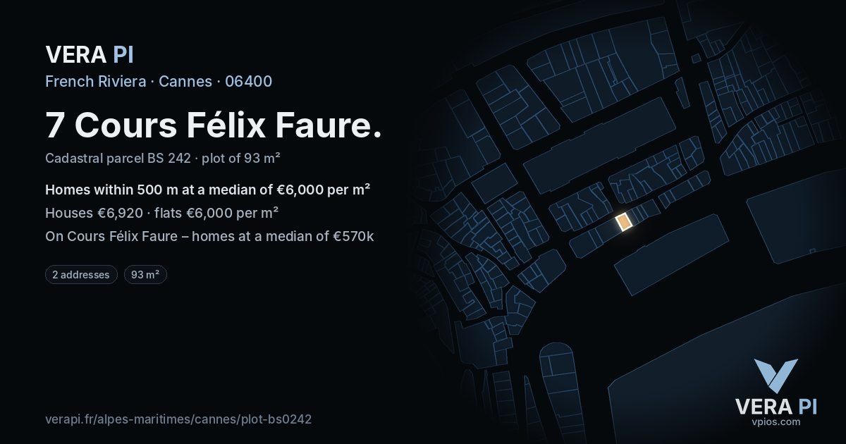 7 Cours Félix Faure, Cannes at night – the plot lit, the parcels around coloured by the prices near them