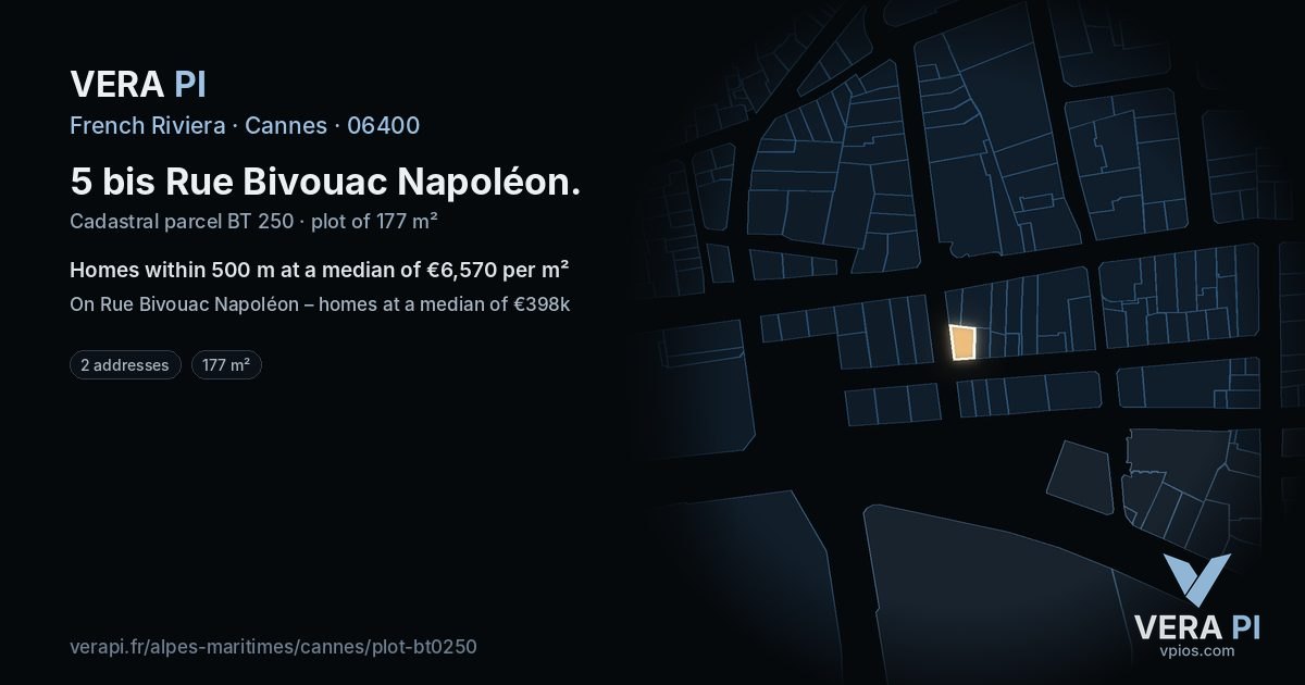 5 bis Rue Bivouac Napoléon, Cannes at night – the plot lit, the parcels around coloured by the prices near them