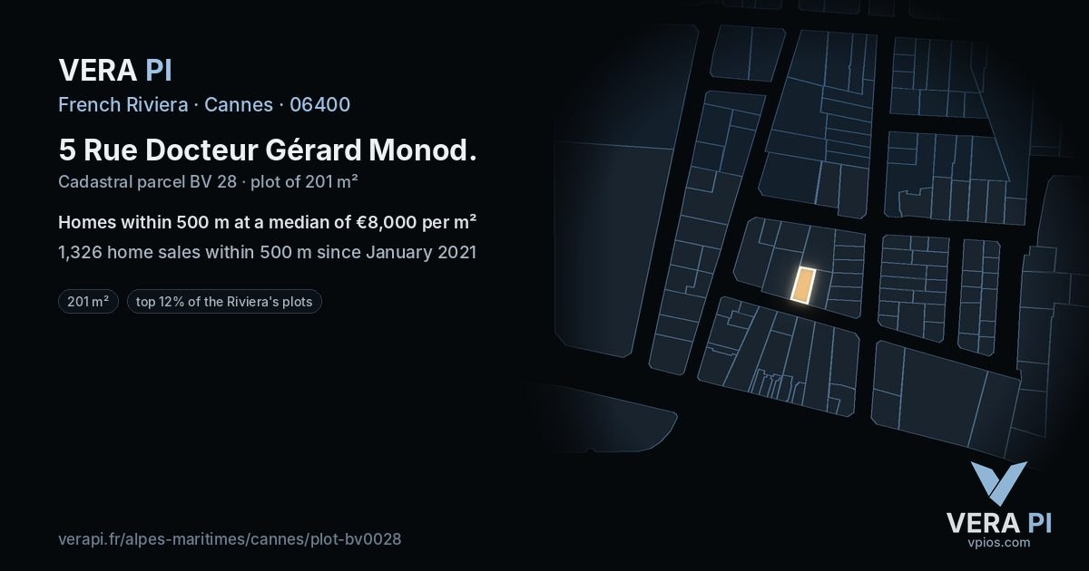 5 Rue Docteur Gérard Monod, Cannes at night – the plot lit, the parcels around coloured by the prices near them