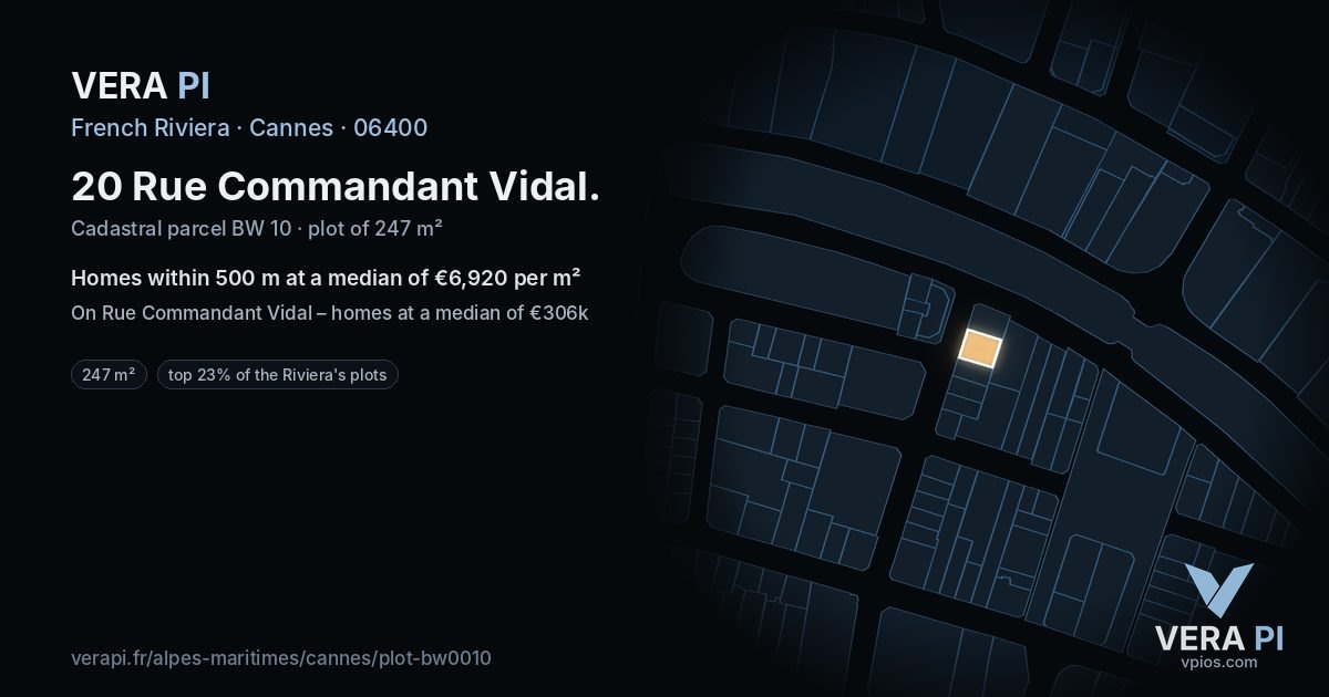 20 Rue Commandant Vidal, Cannes at night – the plot lit, the parcels around coloured by the prices near them