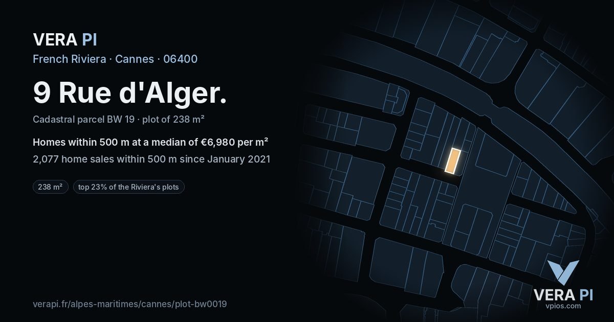 9 Rue d'Alger, Cannes at night – the plot lit, the parcels around coloured by the prices near them