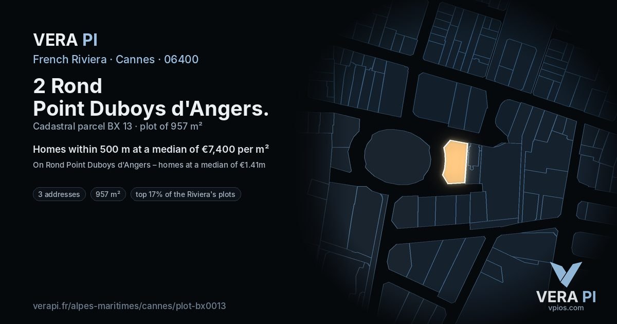 2 Rond Point Duboys d'Angers, Cannes at night – the plot lit, the parcels around coloured by the prices near them