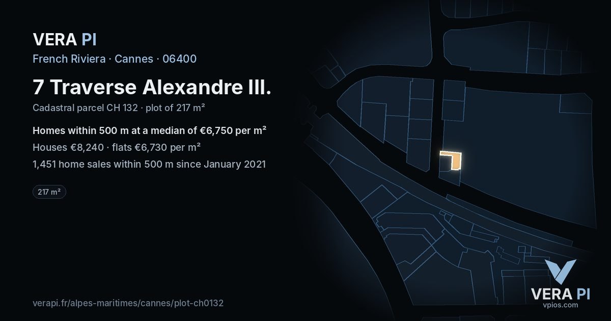 7 Traverse Alexandre III, Cannes at night – the plot lit, the parcels around coloured by the prices near them