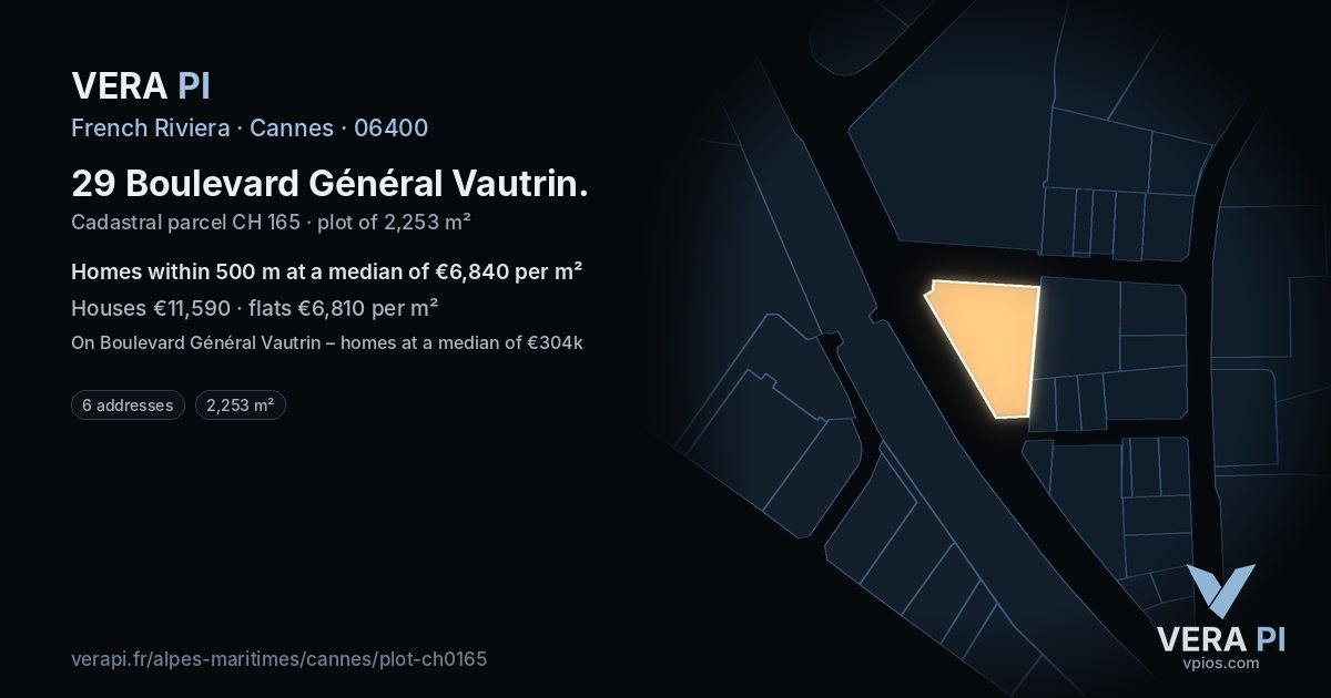 29 Boulevard Général Vautrin, Cannes at night – the plot lit, the parcels around coloured by the prices near them