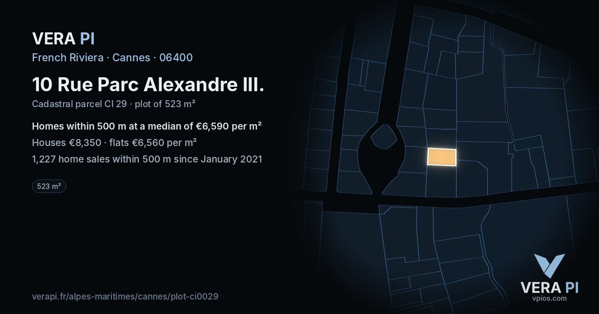 10 Rue Parc Alexandre III, Cannes at night – the plot lit, the parcels around coloured by the prices near them