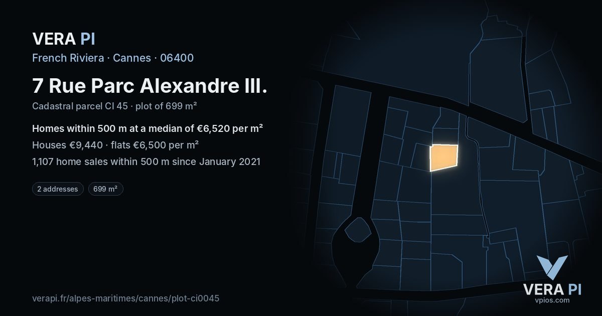 7 Rue Parc Alexandre III, Cannes at night – the plot lit, the parcels around coloured by the prices near them