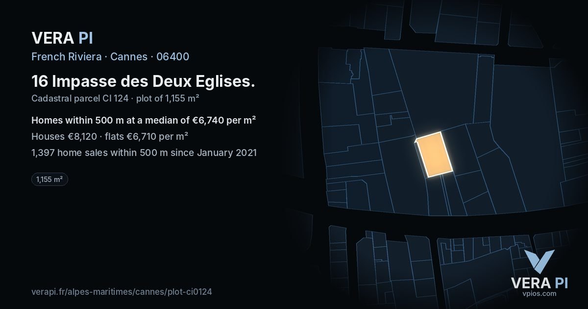 16 Impasse des Deux Eglises, Cannes at night – the plot lit, the parcels around coloured by the prices near them