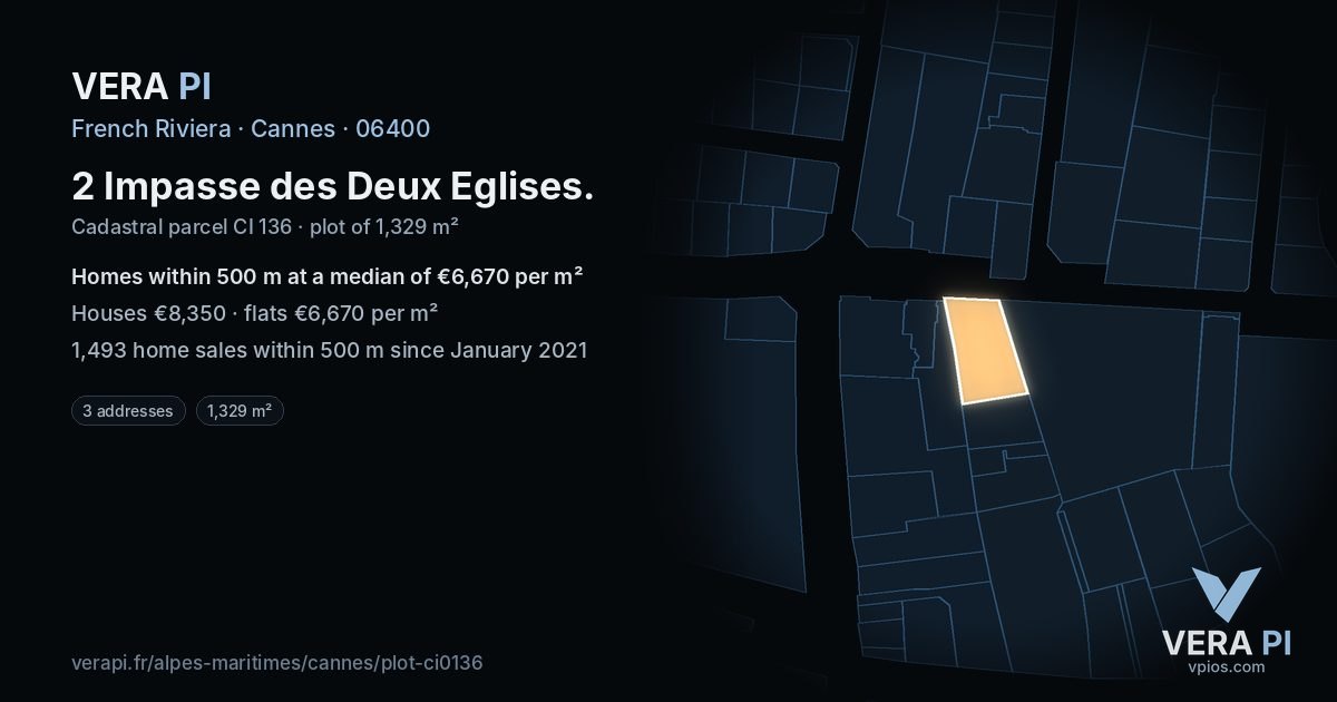 2 Impasse des Deux Eglises, Cannes at night – the plot lit, the parcels around coloured by the prices near them