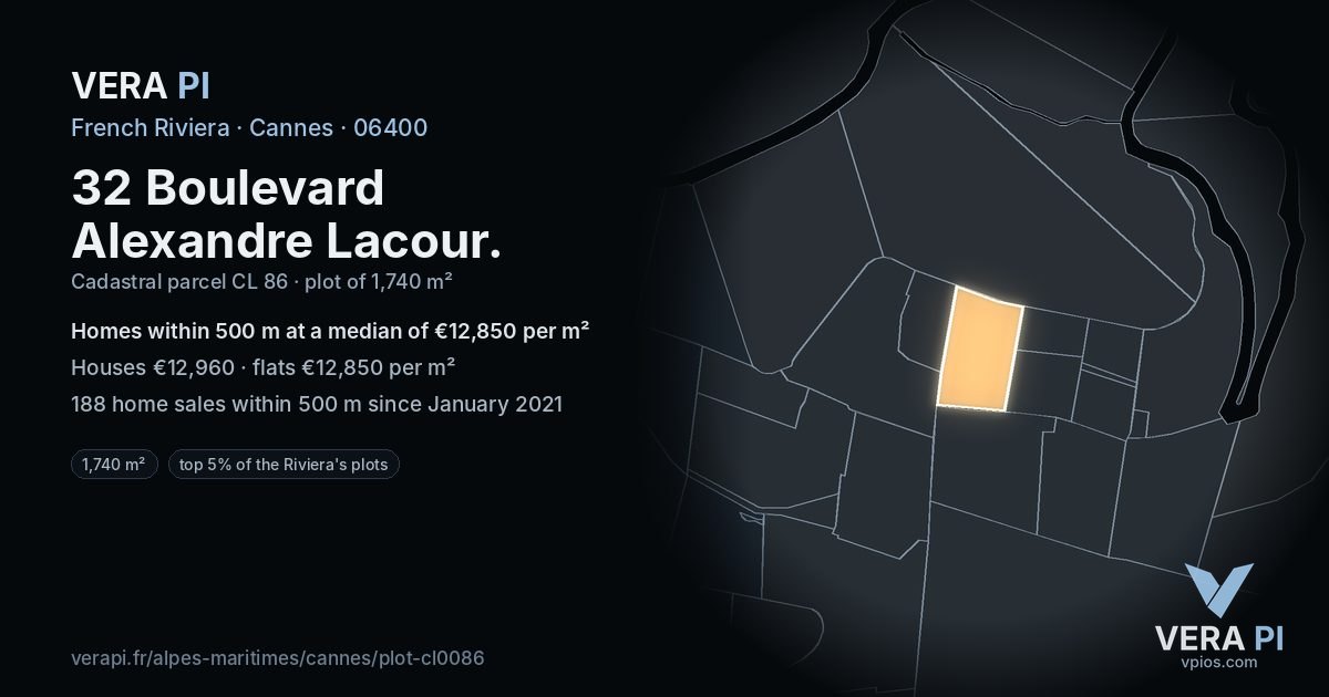 32 Boulevard Alexandre Lacour, Cannes at night – the plot lit, the parcels around coloured by the prices near them