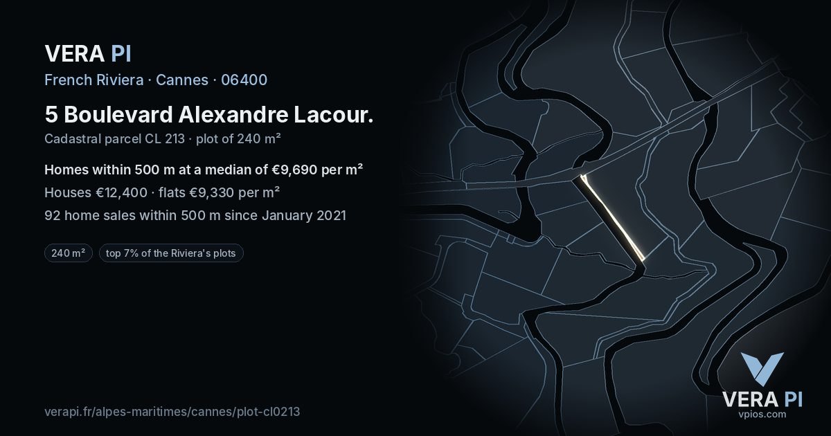5 Boulevard Alexandre Lacour, Cannes at night – the plot lit, the parcels around coloured by the prices near them