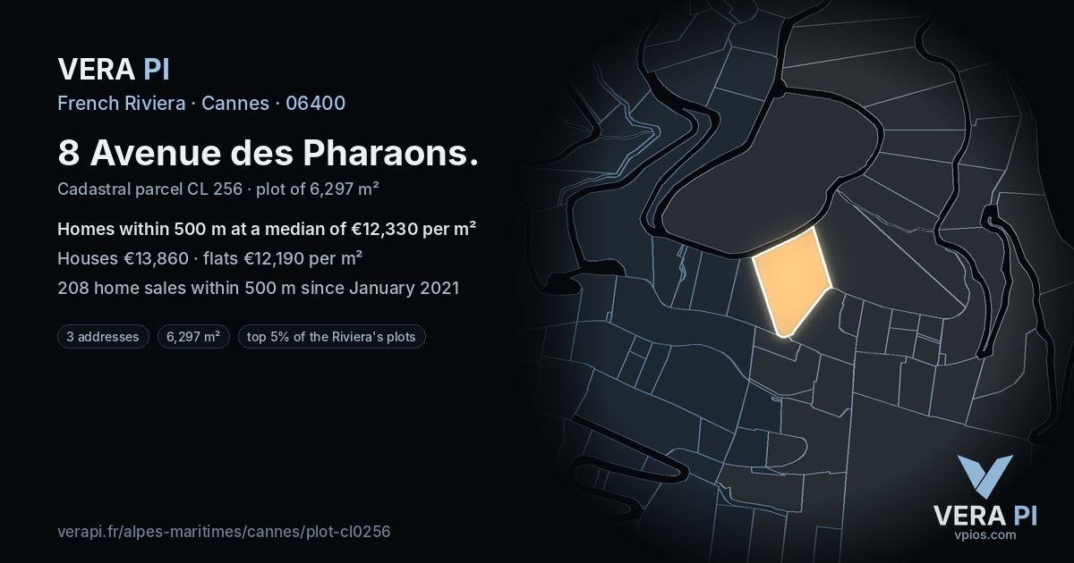 8 Avenue des Pharaons, Cannes at night – the plot lit, the parcels around coloured by the prices near them