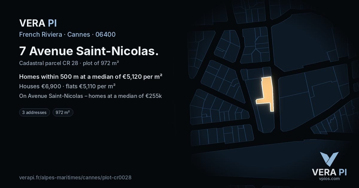 7 Avenue Saint-Nicolas, Cannes at night – the plot lit, the parcels around coloured by the prices near them