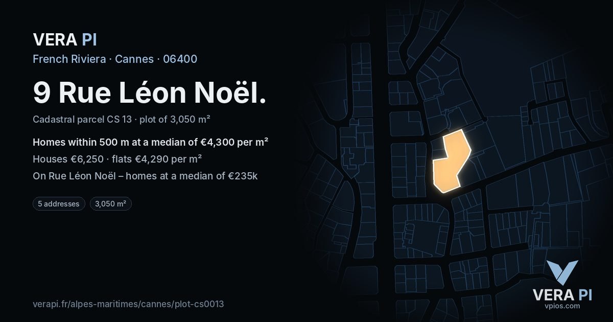 9 Rue Léon Noël, Cannes at night – the plot lit, the parcels around coloured by the prices near them