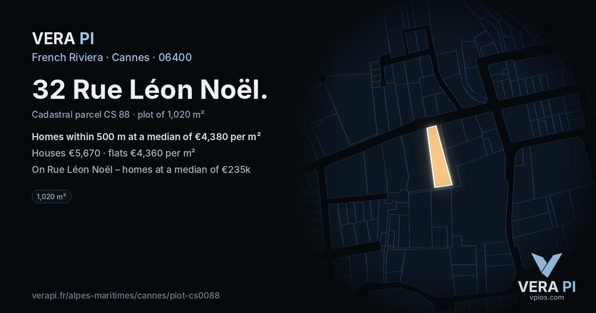 32 Rue Léon Noël, Cannes at night – the plot lit, the parcels around coloured by the prices near them