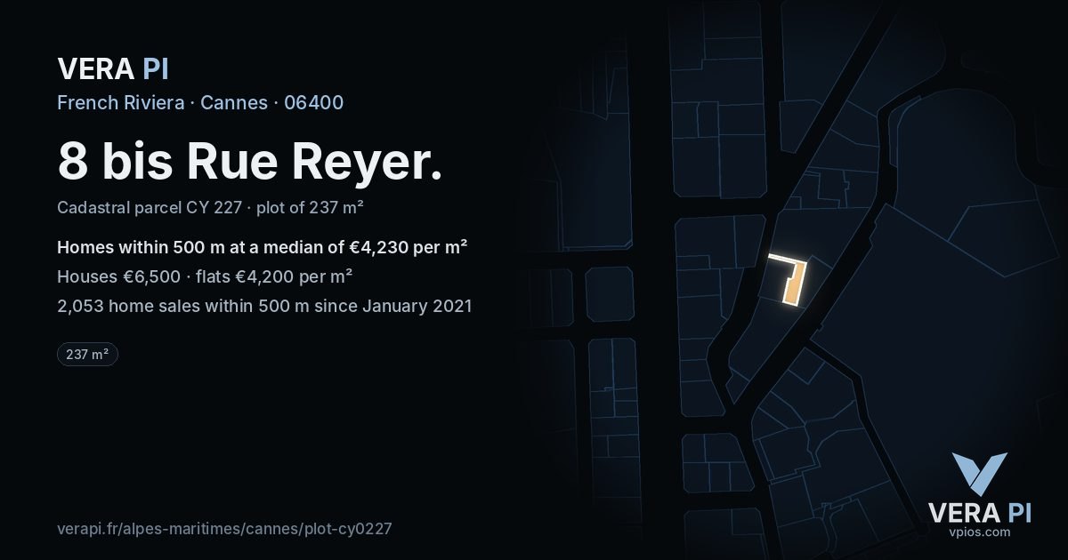 8 bis Rue Reyer, Cannes at night – the plot lit, the parcels around coloured by the prices near them