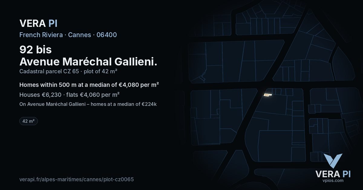 92 bis Avenue Maréchal Gallieni, Cannes at night – the plot lit, the parcels around coloured by the prices near them