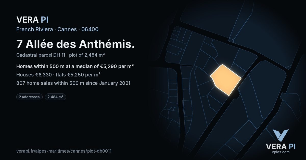 7 Allée des Anthémis, Cannes at night – the plot lit, the parcels around coloured by the prices near them