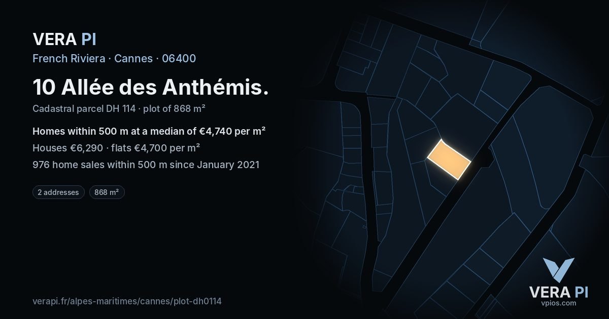 10 Allée des Anthémis, Cannes at night – the plot lit, the parcels around coloured by the prices near them