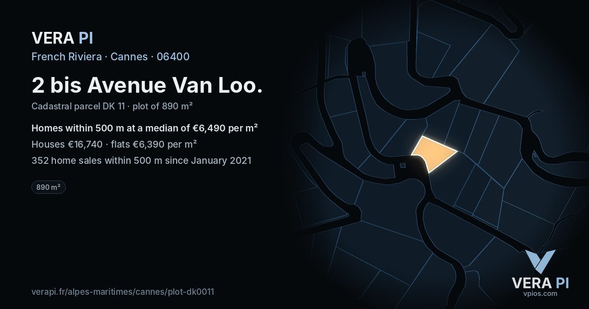 2 bis Avenue Van Loo, Cannes at night – the plot lit, the parcels around coloured by the prices near them