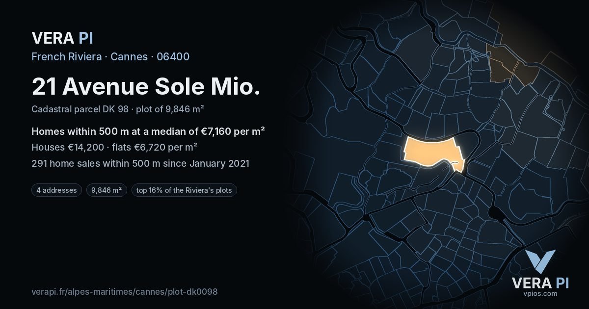 21 Avenue Sole Mio, Cannes at night – the plot lit, the parcels around coloured by the prices near them