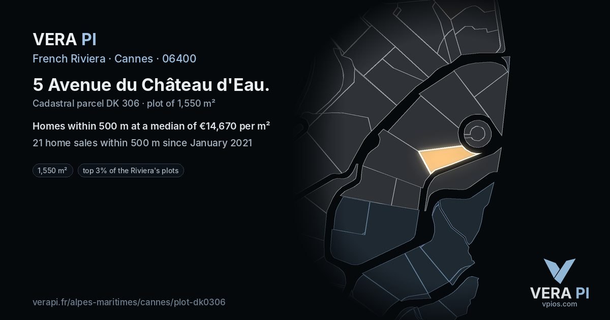 5 Avenue du Château d'Eau, Cannes at night – the plot lit, the parcels around coloured by the prices near them