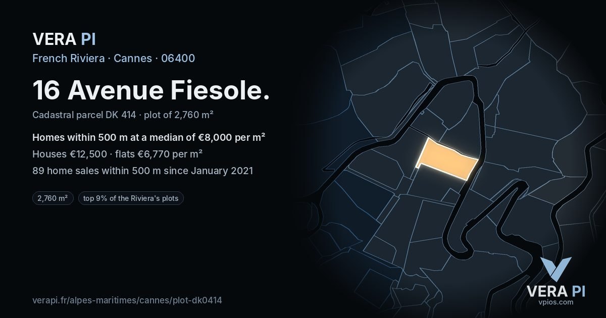 16 Avenue Fiesole, Cannes at night – the plot lit, the parcels around coloured by the prices near them