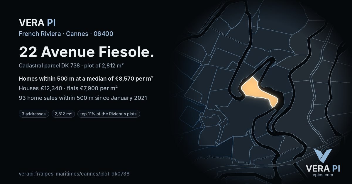 22 Avenue Fiesole, Cannes at night – the plot lit, the parcels around coloured by the prices near them