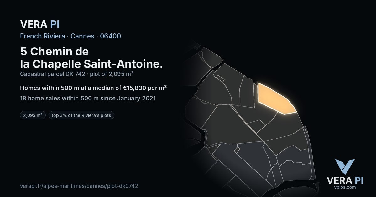 5 Chemin de la Chapelle Saint-Antoine, Cannes at night – the plot lit, the parcels around coloured by the prices near them