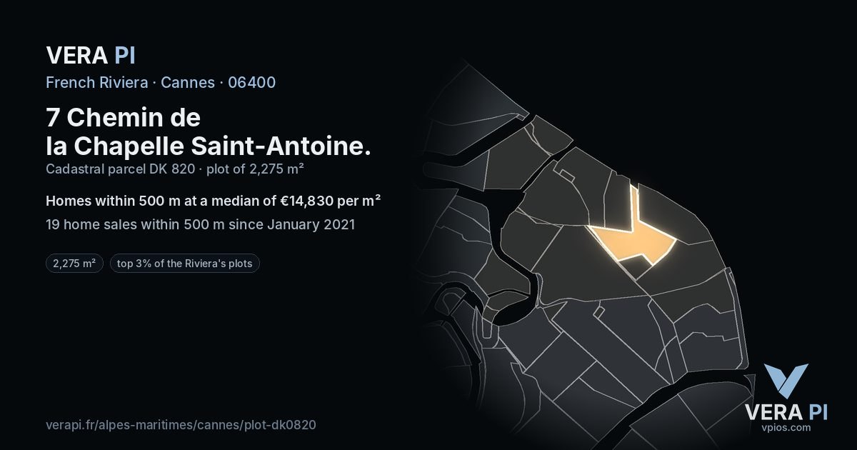 7 Chemin de la Chapelle Saint-Antoine, Cannes at night – the plot lit, the parcels around coloured by the prices near them