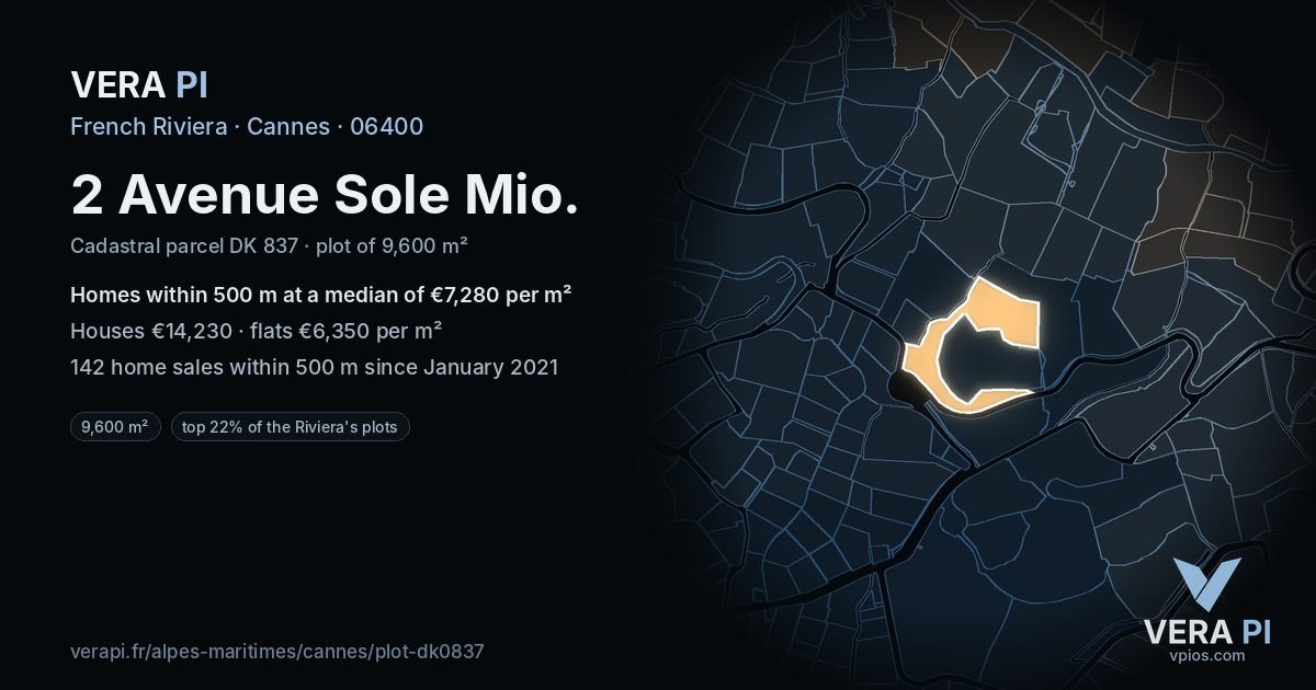 2 Avenue Sole Mio, Cannes at night – the plot lit, the parcels around coloured by the prices near them
