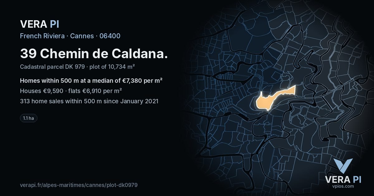 39 Chemin de Caldana, Cannes at night – the plot lit, the parcels around coloured by the prices near them