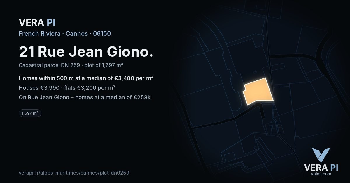 21 Rue Jean Giono, Cannes at night – the plot lit, the parcels around coloured by the prices near them