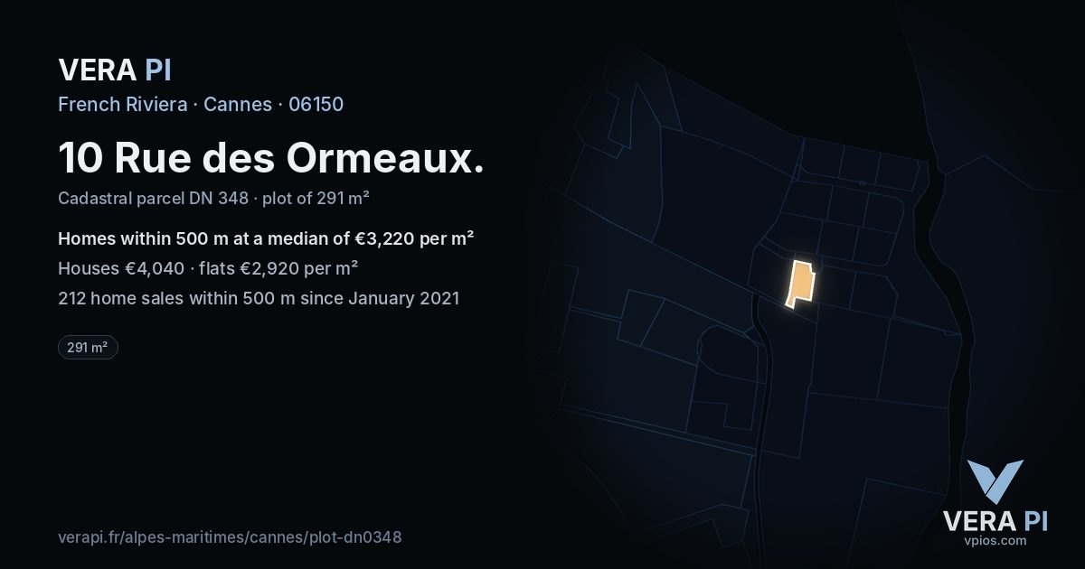 10 Rue des Ormeaux, Cannes at night – the plot lit, the parcels around coloured by the prices near them