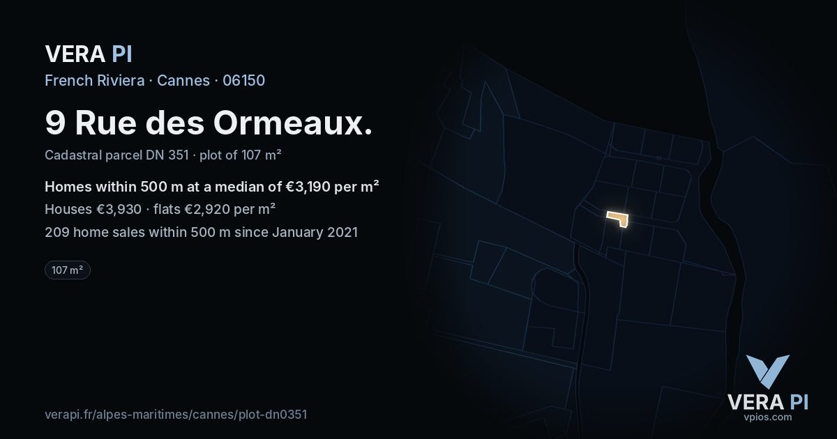 9 Rue des Ormeaux, Cannes at night – the plot lit, the parcels around coloured by the prices near them