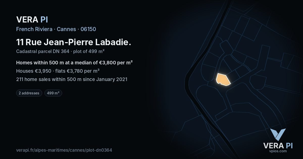 11 Rue Jean-Pierre Labadie, Cannes at night – the plot lit, the parcels around coloured by the prices near them