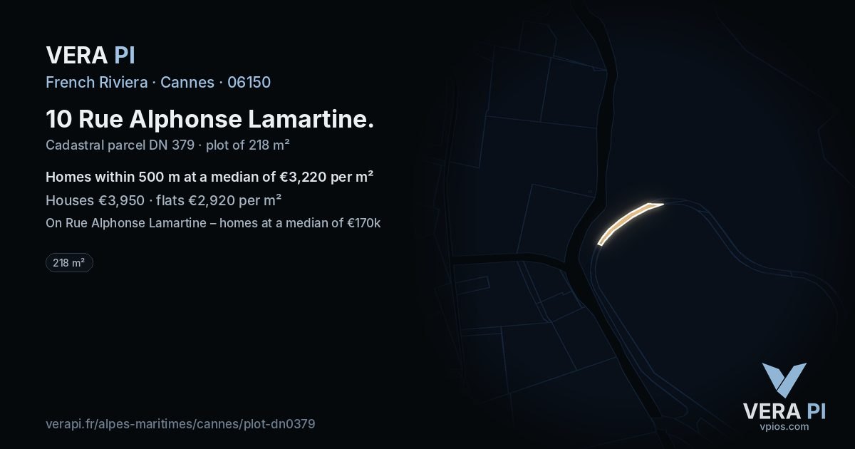 10 Rue Alphonse Lamartine, Cannes at night – the plot lit, the parcels around coloured by the prices near them