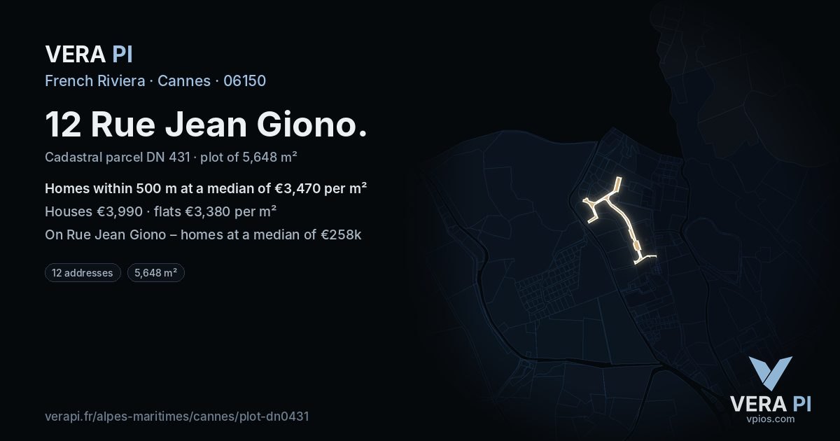 12 Rue Jean Giono, Cannes at night – the plot lit, the parcels around coloured by the prices near them