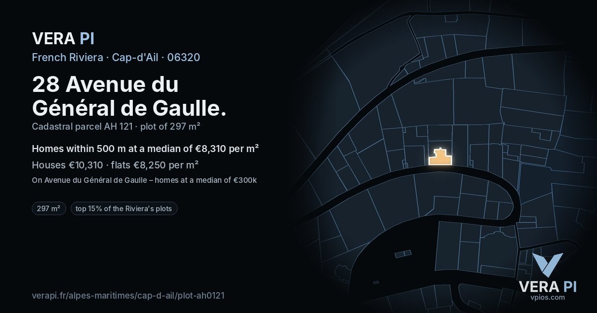 28 Avenue du Général de Gaulle, Cap-d'Ail at night – the plot lit, the parcels around coloured by the prices near them